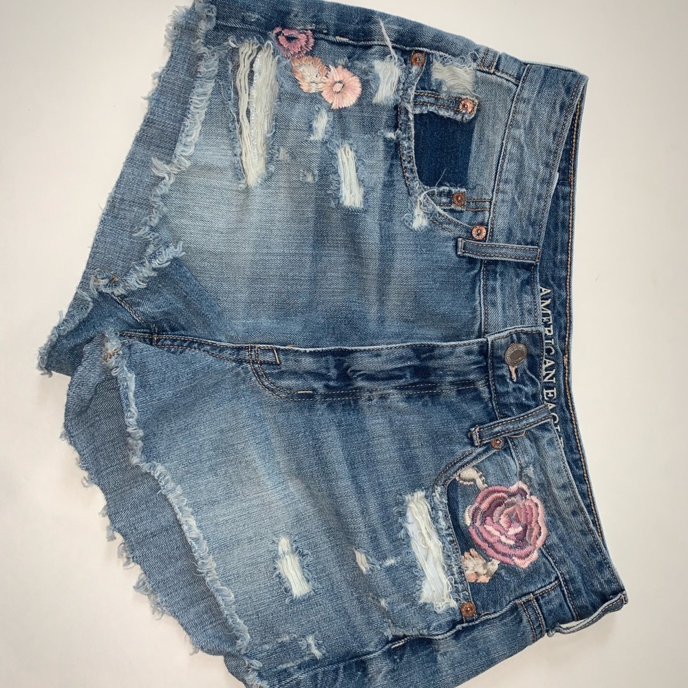 Size 6 American Eagle Shorts